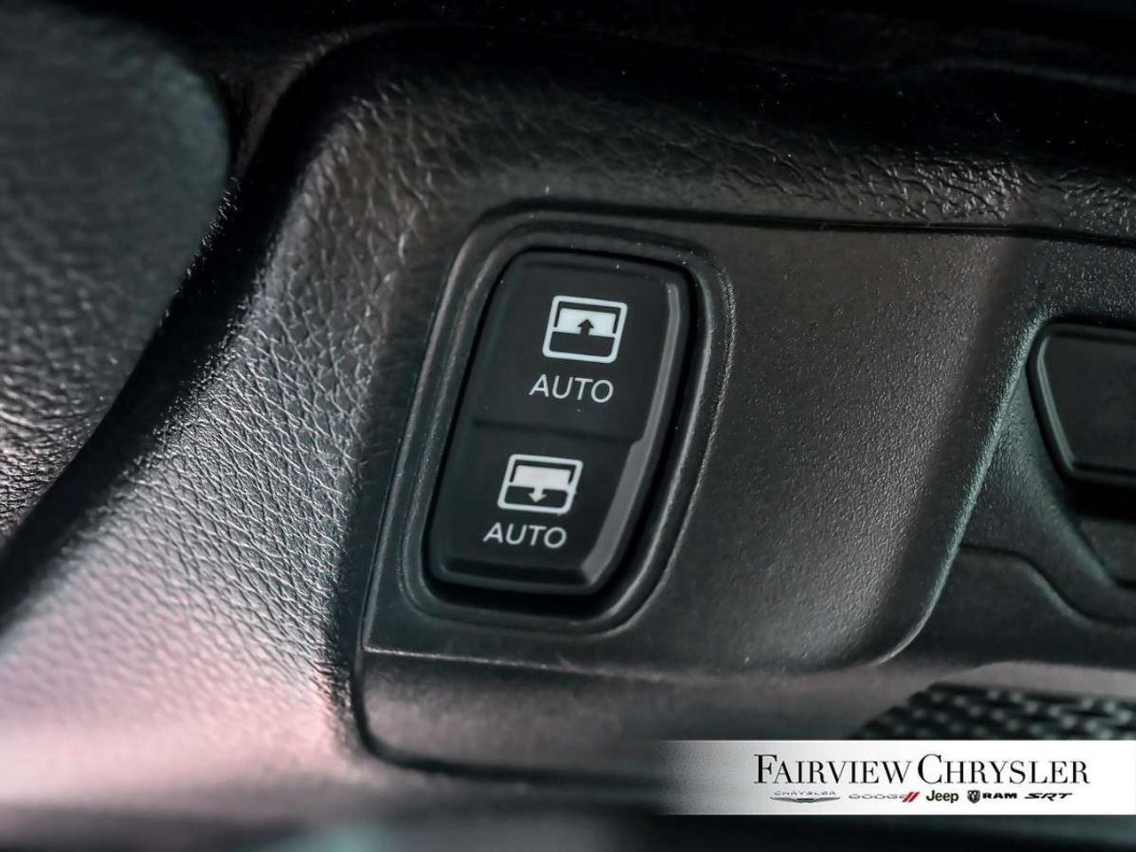 2024 Jeep Wrangler Sahara 4 Door 4x4 SKY TOP   LEATHER   BLIND SPOT   ALPINE   NAVIGATION ! Photo