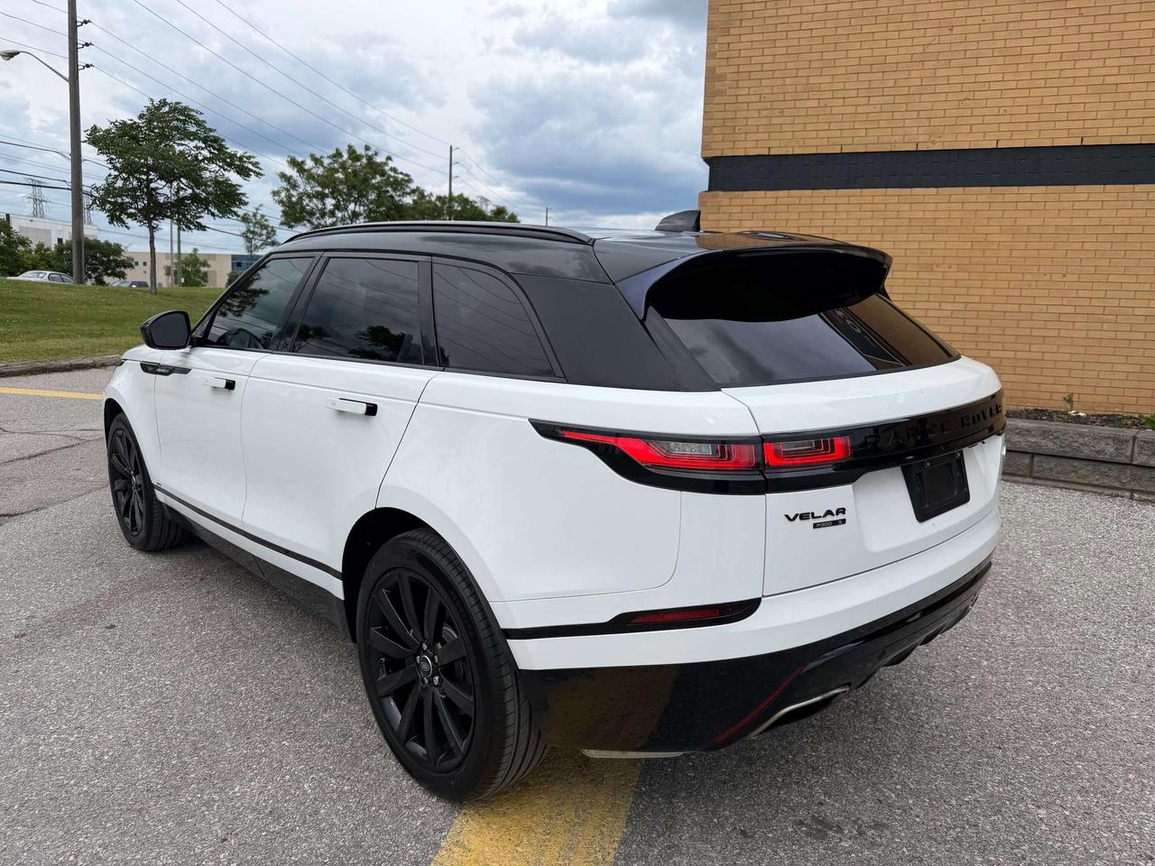 2020 Land Rover Range Rover Velar R-Dynamic S Heads up 4 Cyl 2.0L Cooled seats Photo