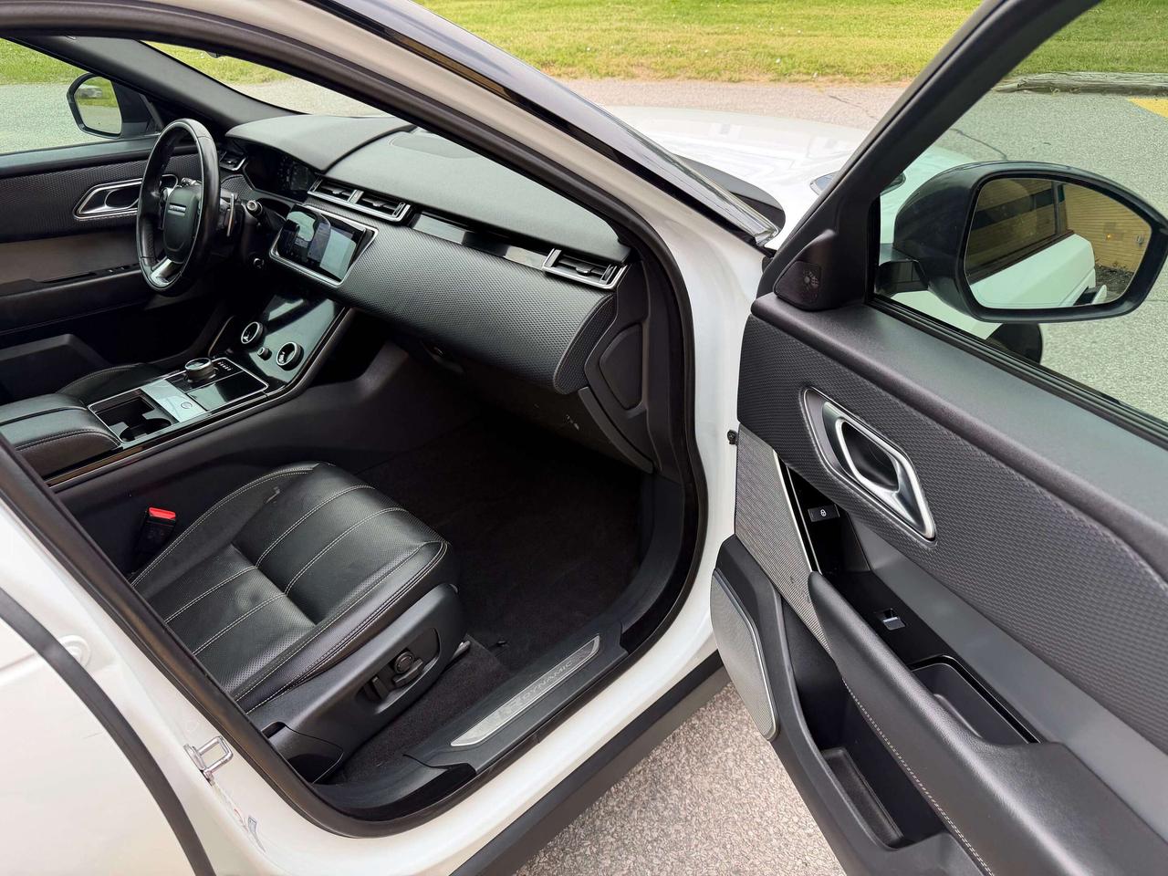 2020 Land Rover Range Rover Velar R-Dynamic S Heads up 4 Cyl 2.0L Cooled seats Photo