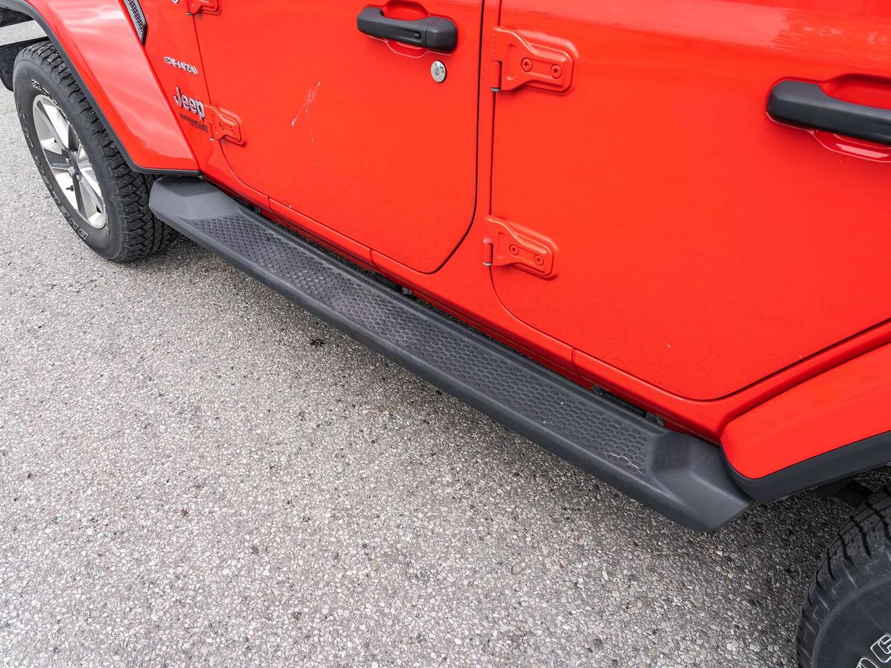 2019 Jeep Wrangler LEATHER SEATS  BACK UP CAMERA Photo