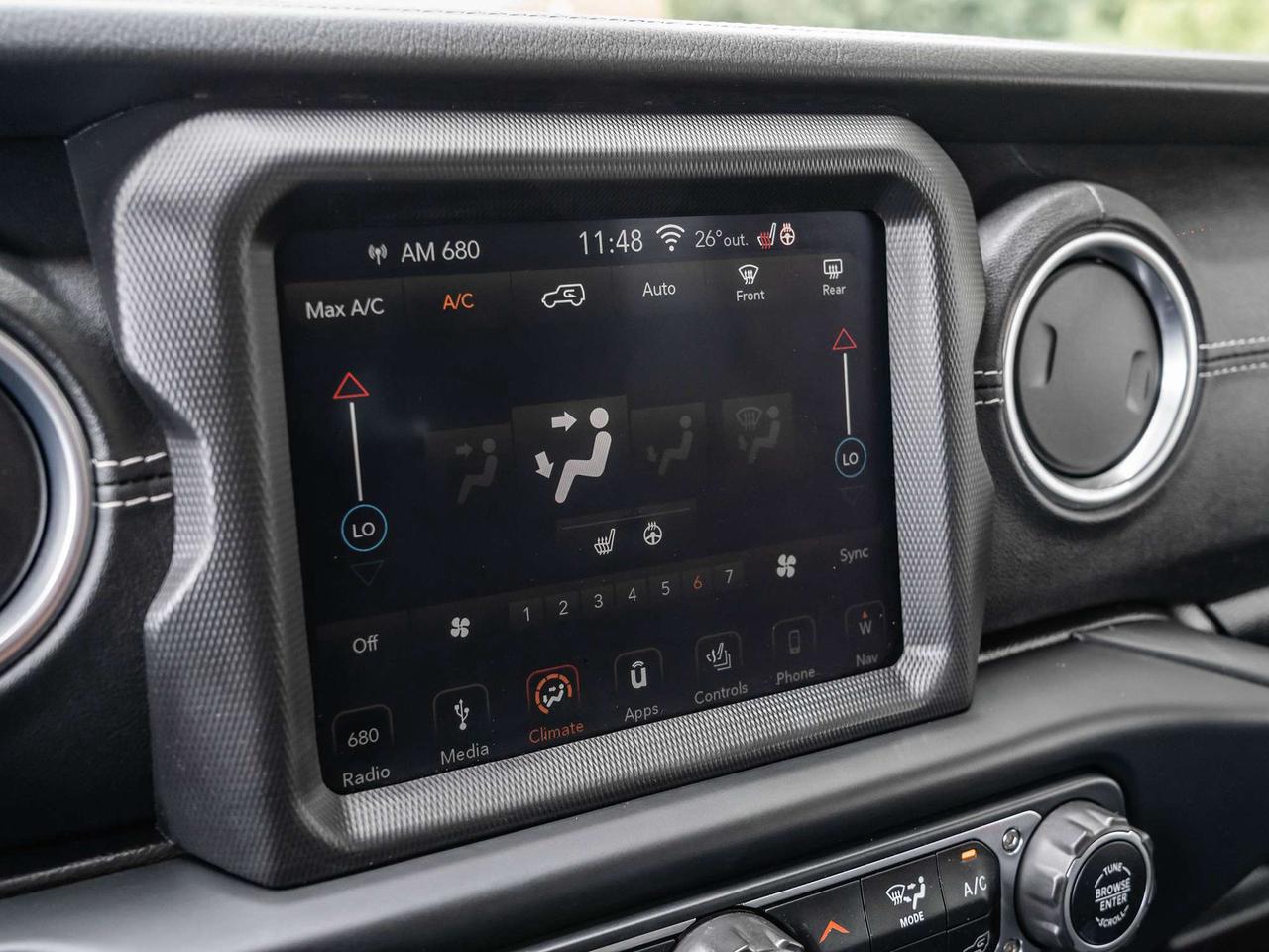 2019 Jeep Wrangler LEATHER SEATS  BACK UP CAMERA Photo