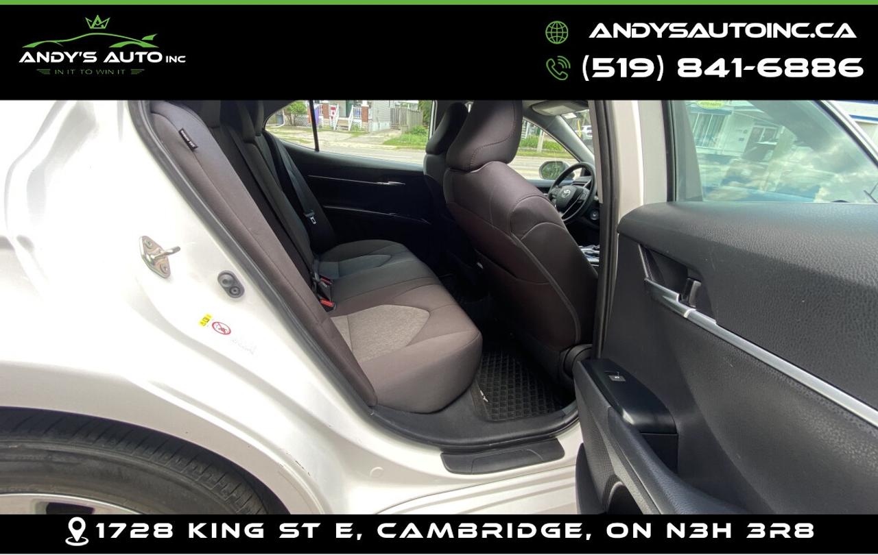 2019 Toyota Camry LE ! AUTO ! 2.5L ! LOW KMS ! LE ! AUTO ! 2.5L ! LOW KMS ! Photo