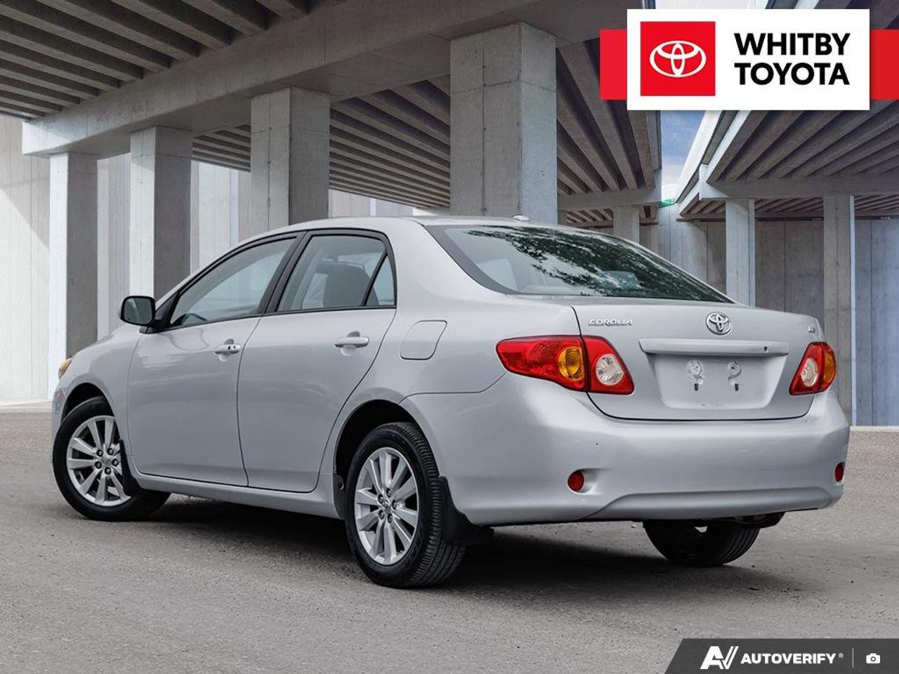 2010 Toyota Corolla LE BASE 1.8L Photo