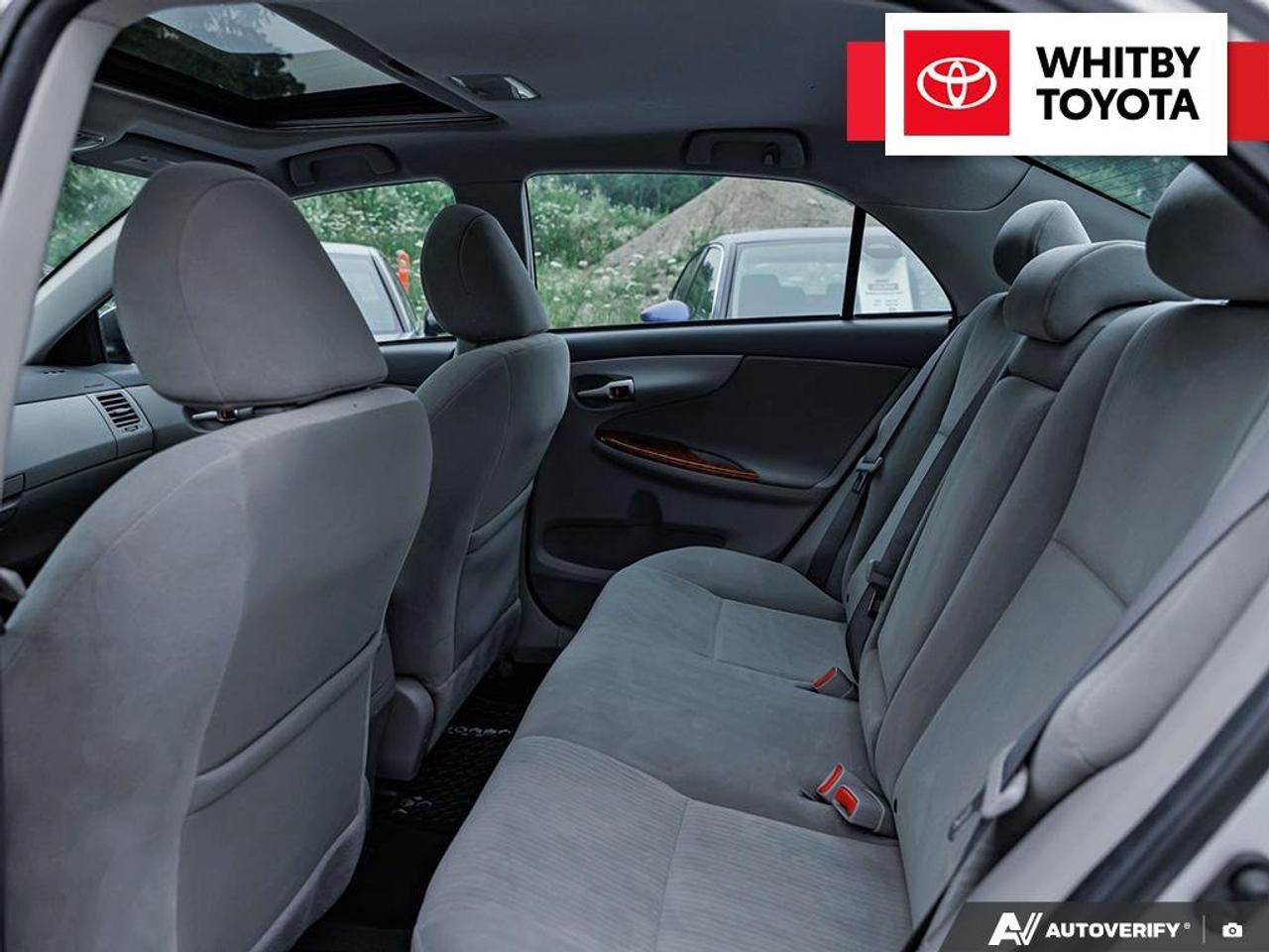 2010 Toyota Corolla LE BASE 1.8L Photo