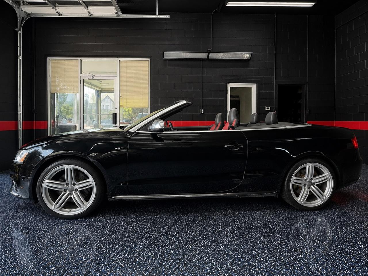 2011 Audi S5  Photo