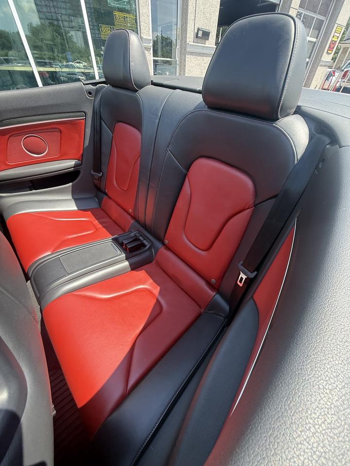 2011 Audi S5  Photo