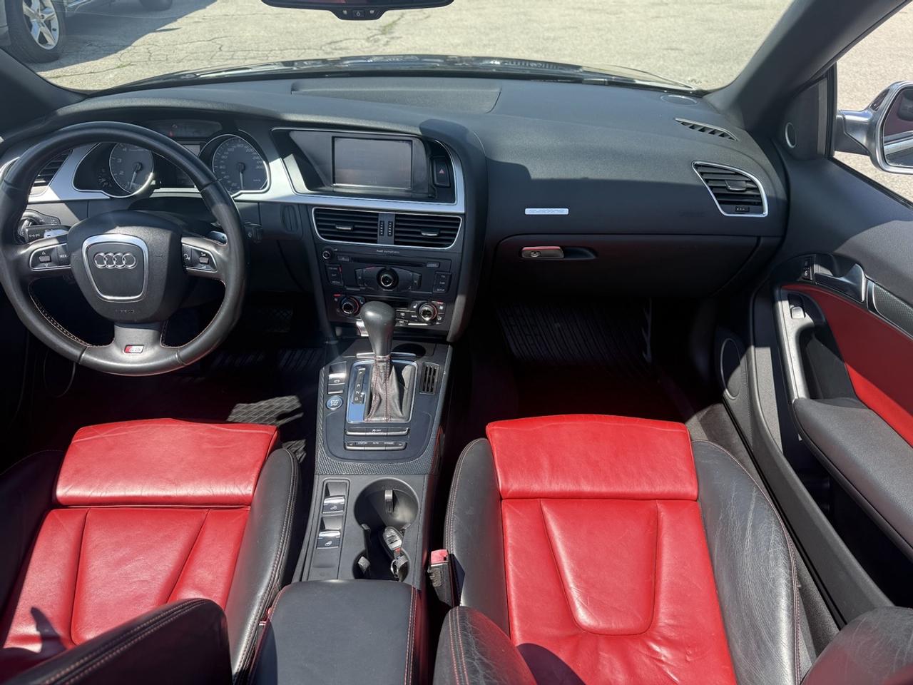 2011 Audi S5  Photo