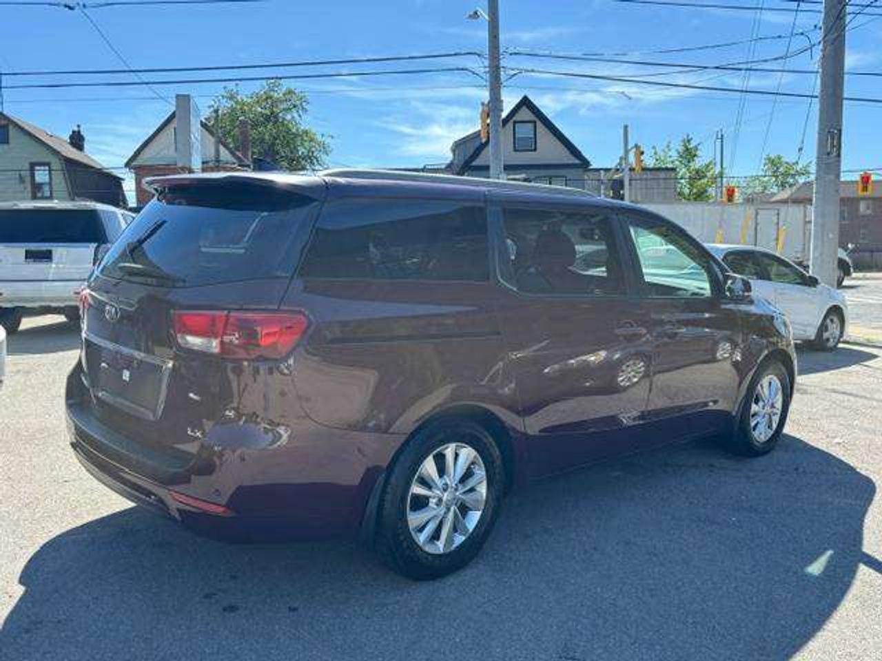 2015 Kia Sedona LX Photo