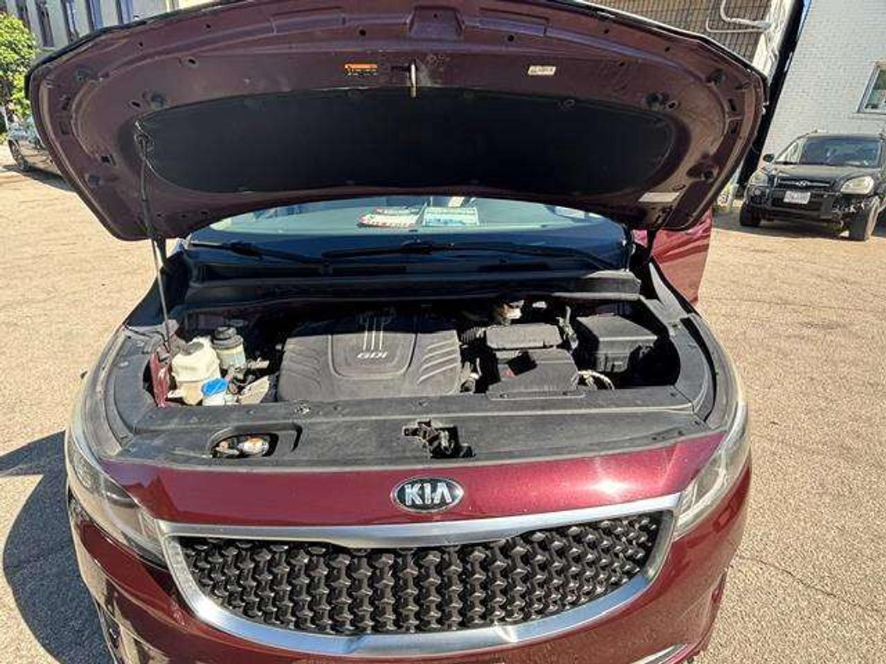2015 Kia Sedona LX Photo