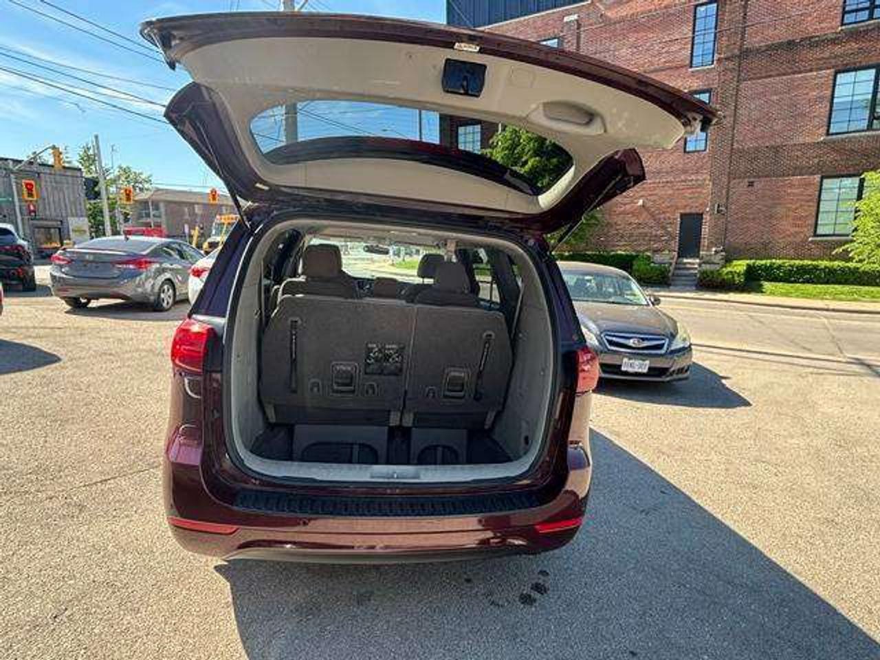2015 Kia Sedona LX Photo