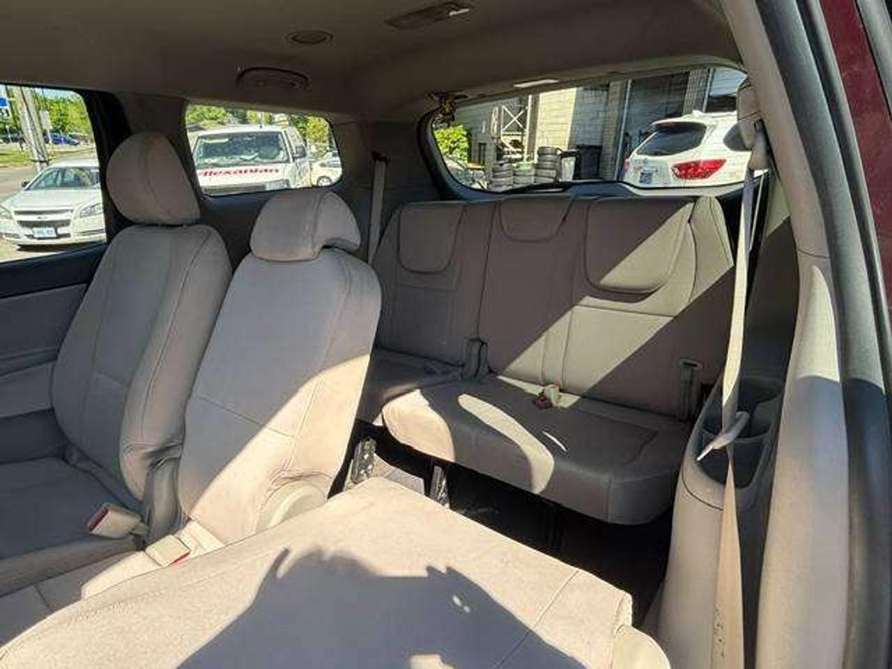2015 Kia Sedona LX Photo