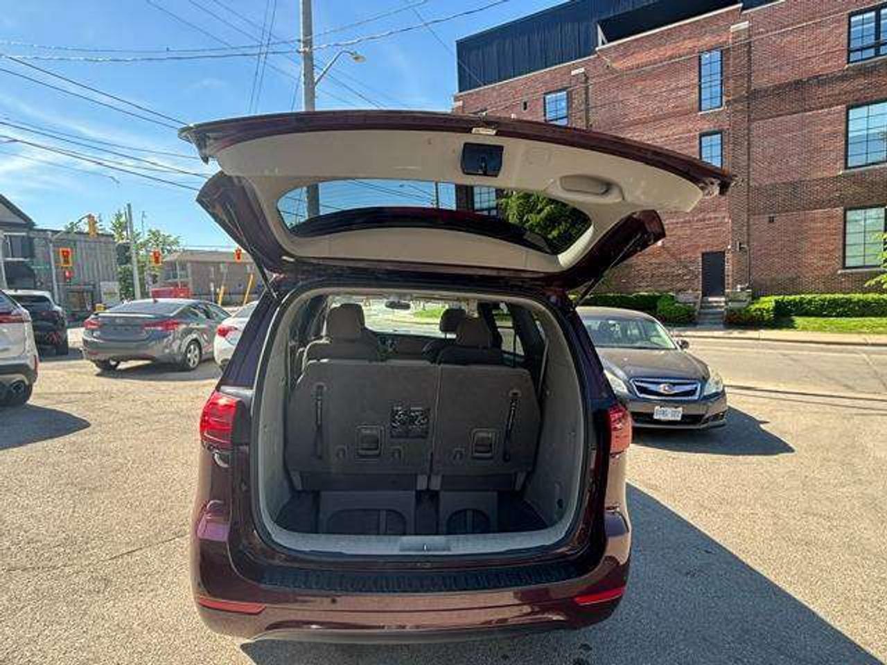 2015 Kia Sedona LX Photo