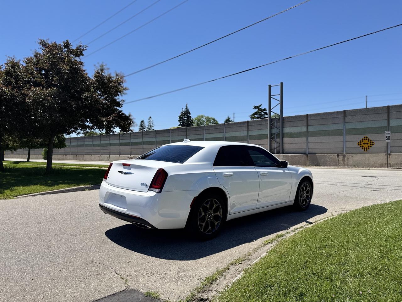 2018 Chrysler 300 300S AWD   Clean Carfax Photo