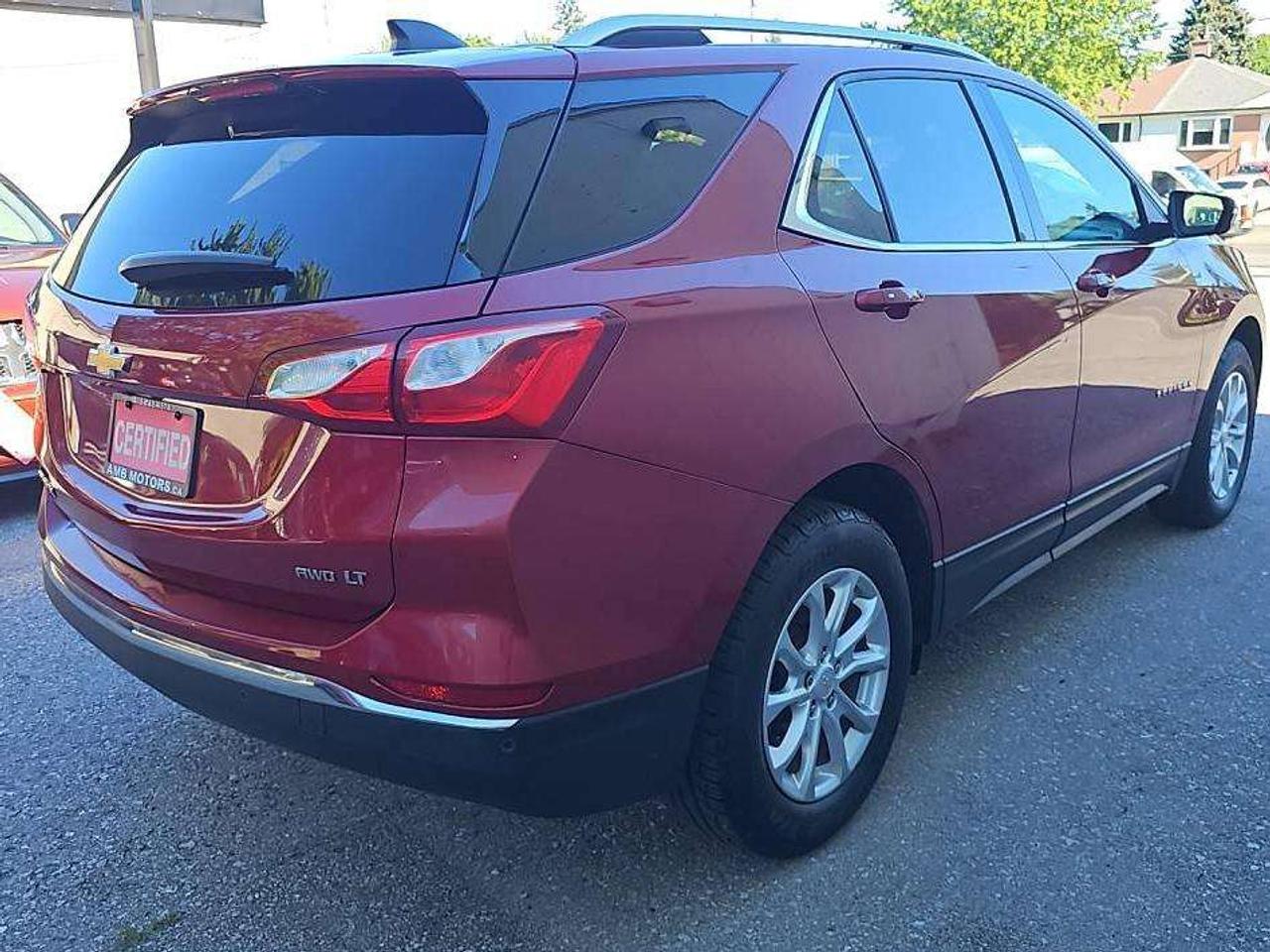 2018 Chevrolet Equinox LT Photo