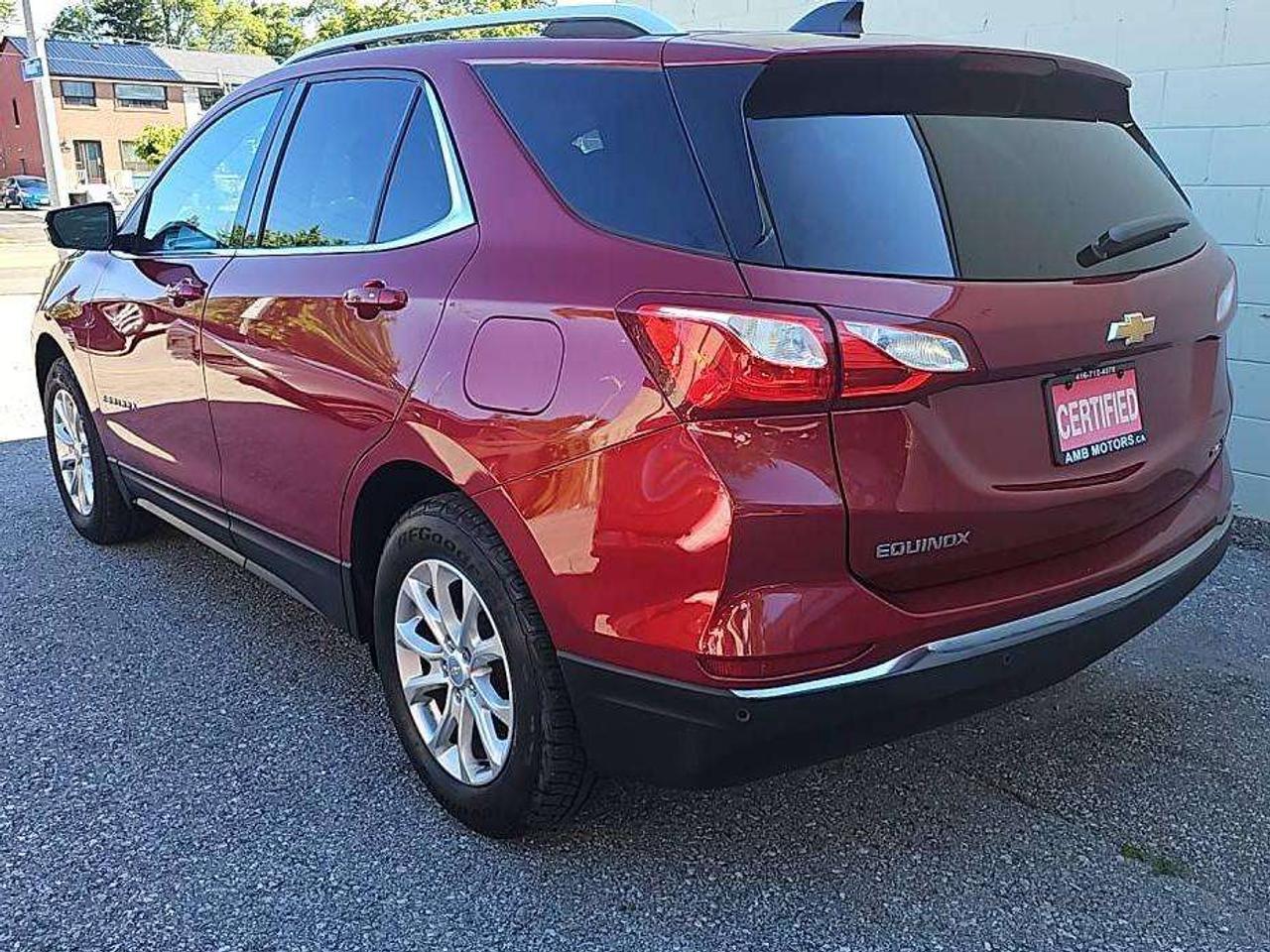 2018 Chevrolet Equinox LT Photo