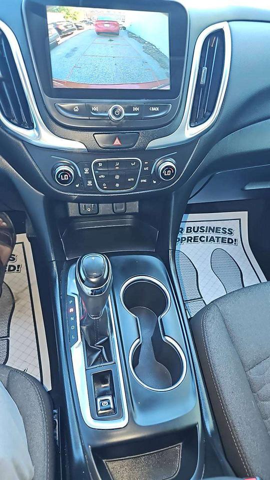 2018 Chevrolet Equinox LT Photo