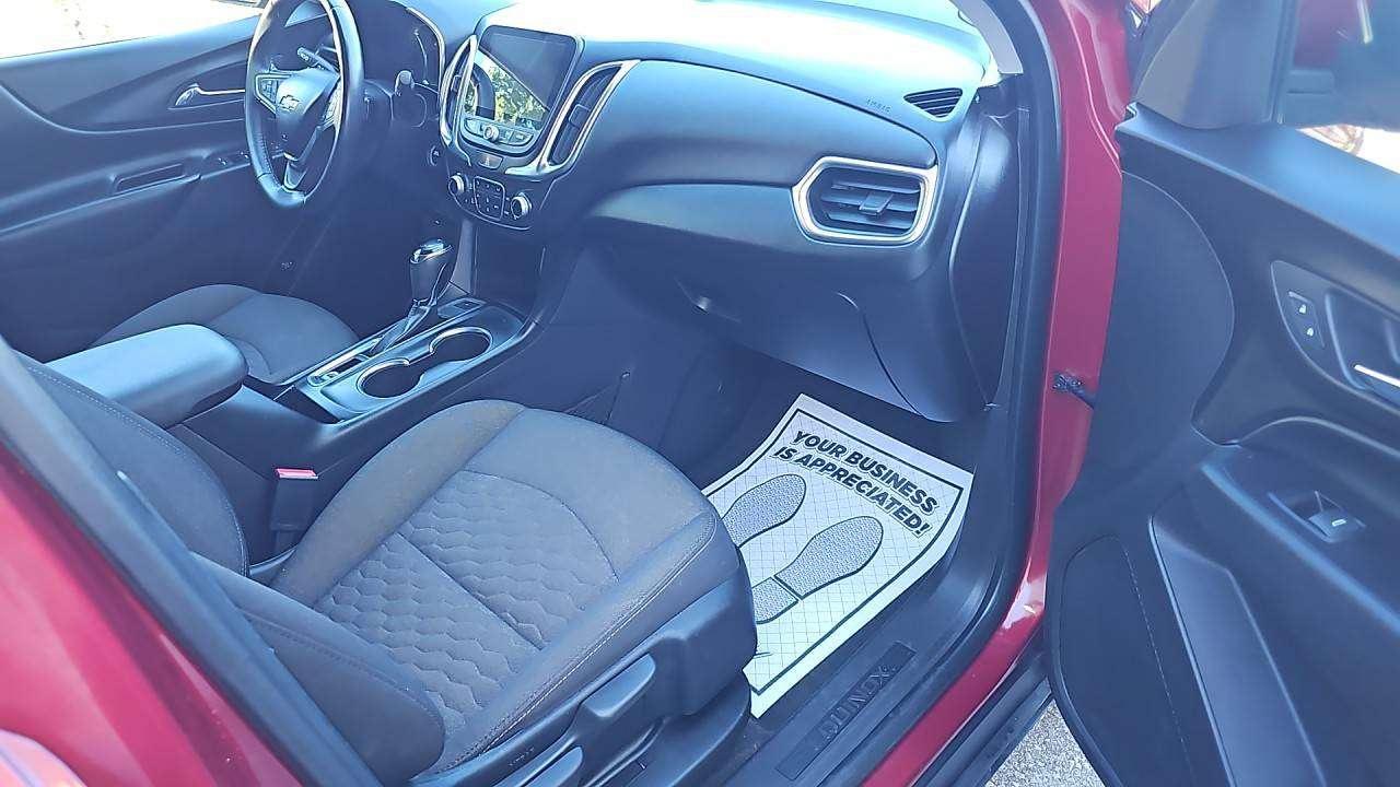 2018 Chevrolet Equinox LT Photo