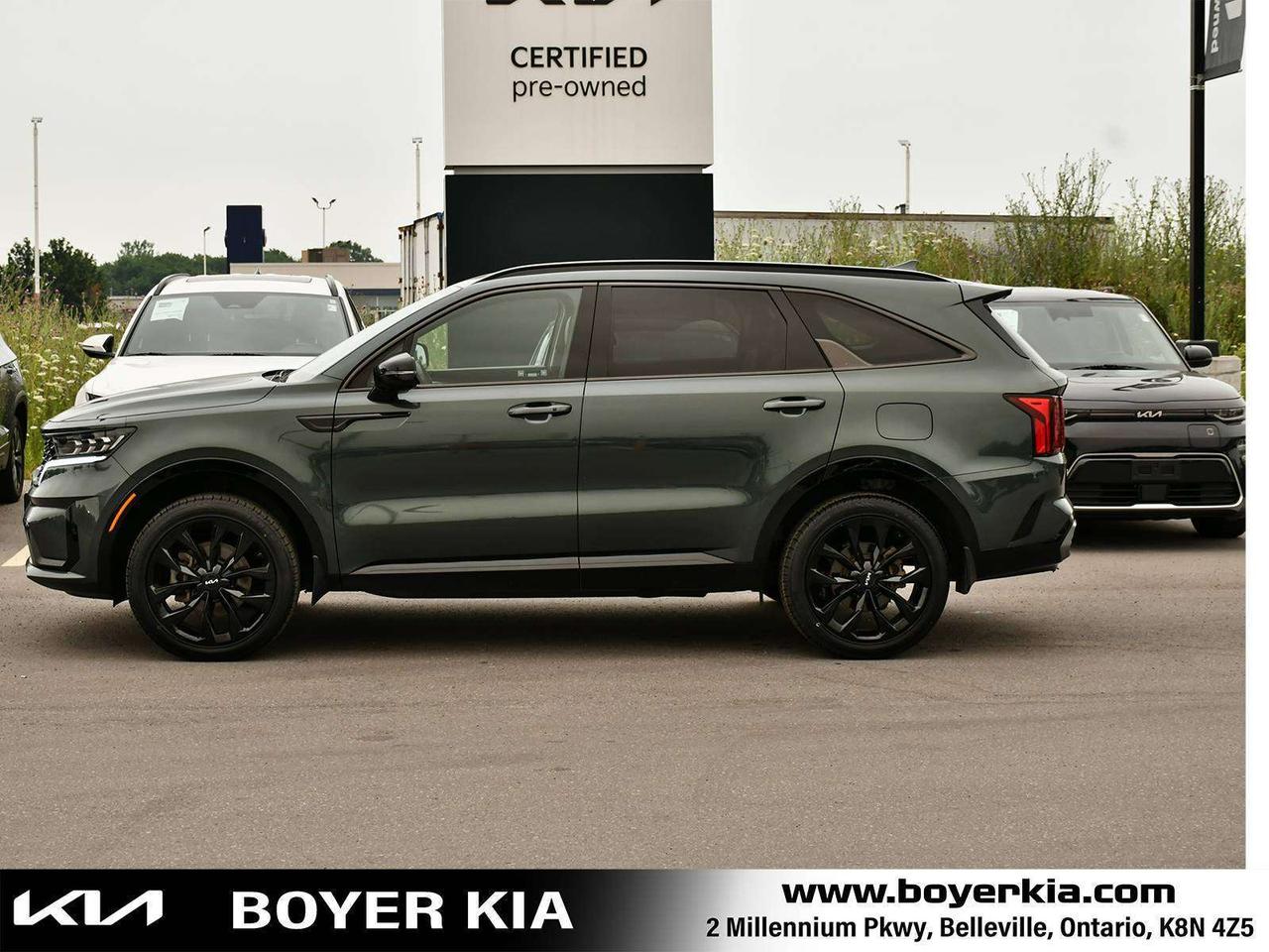2023 Kia Sorento 2.5T EX Three Row Seating Photo