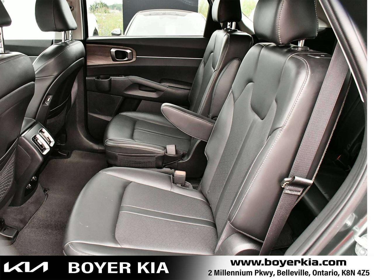 2023 Kia Sorento 2.5T EX Three Row Seating Photo