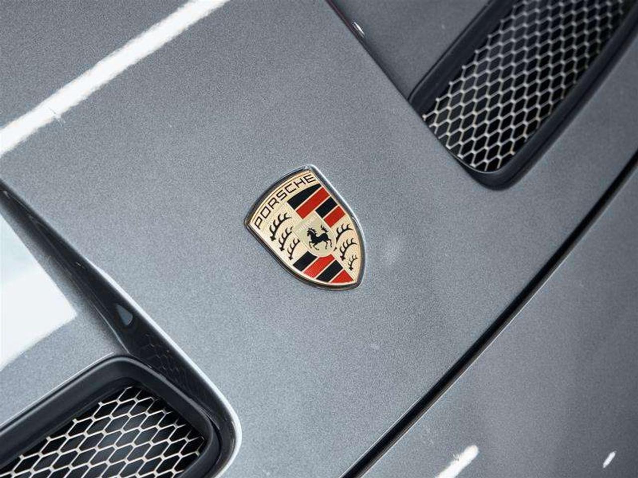 2022 Porsche 911 GT3 Touring Pkg Photo