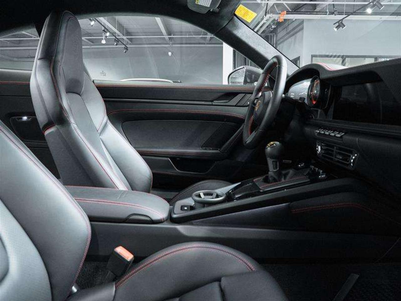 2022 Porsche 911 GT3 Touring Pkg Photo