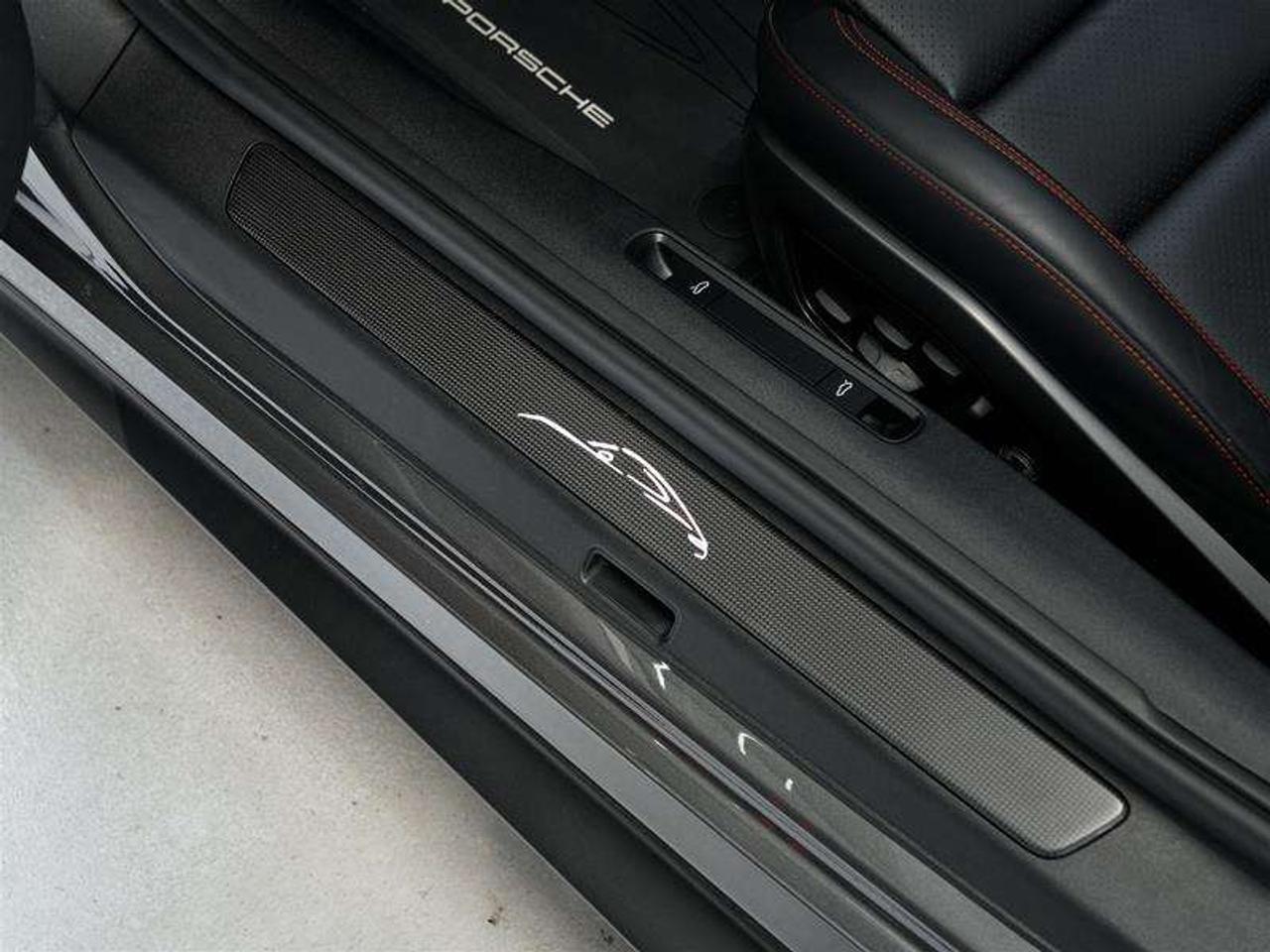 2022 Porsche 911 GT3 Touring Pkg Photo