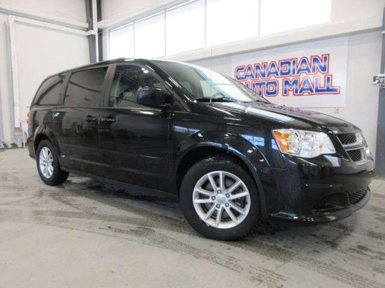2016 Dodge Grand Caravan SXT, TV/DVD, FRONT/REAR A/C, ALLOYS, 44K! Photo0
