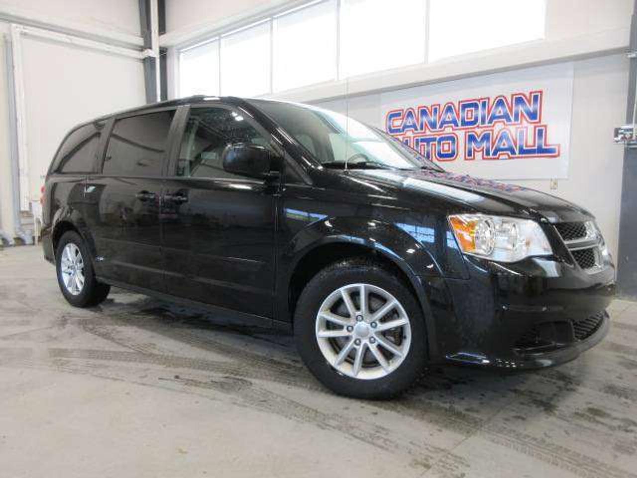 2016 Dodge Grand Caravan SXT, TV/DVD, FRONT/REAR A/C, ALLOYS, 44K! Photo