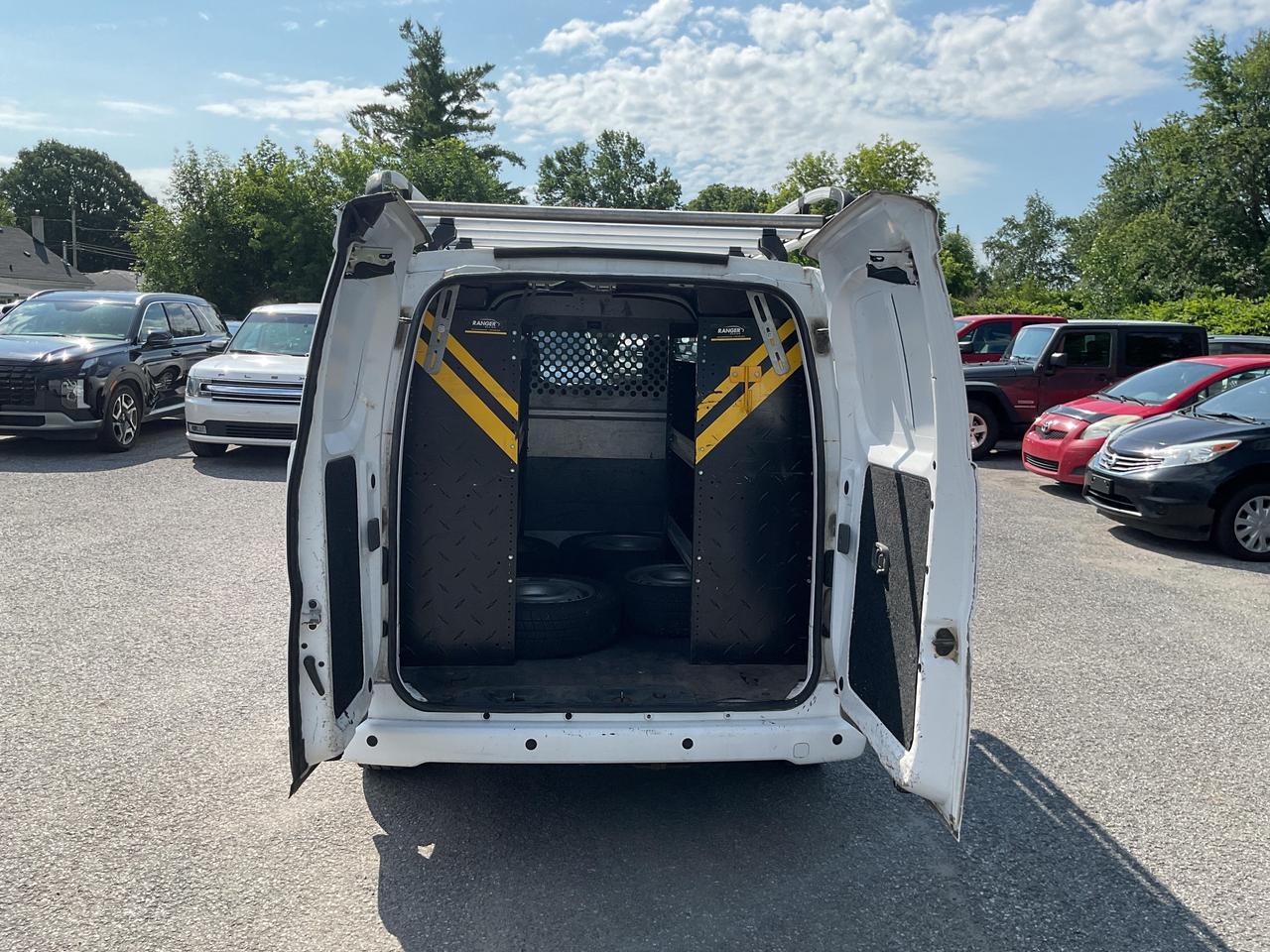 2020 Nissan NV200  Photo