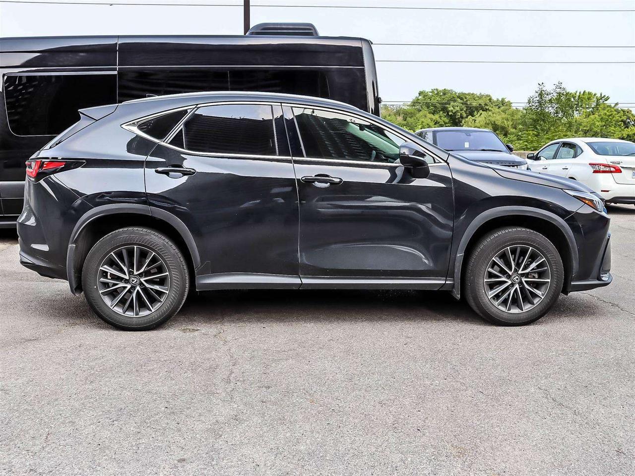 2024 Lexus NX PREMIUM HYBRID AWD NAVI ADAPTIVE CRUISE Photo2