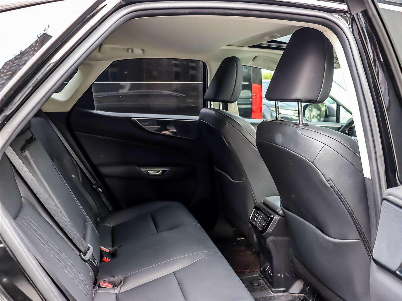 2024 Lexus NX PREMIUM HYBRID AWD NAVI ADAPTIVE CRUISE Photo