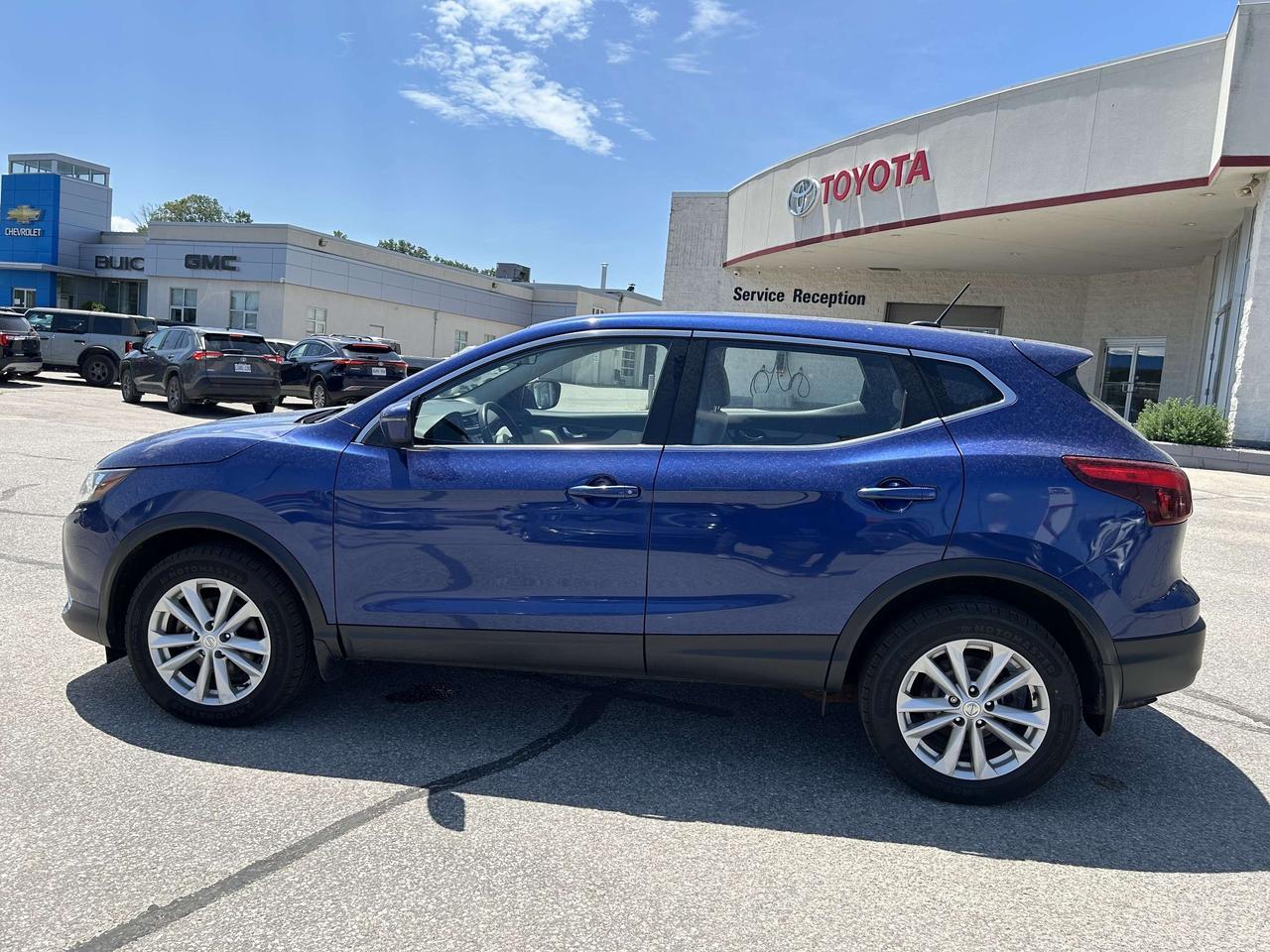 2017 Nissan Qashqai FWD 4dr SV   LOW KM   NO REPORTED ACCIDENTS Photo