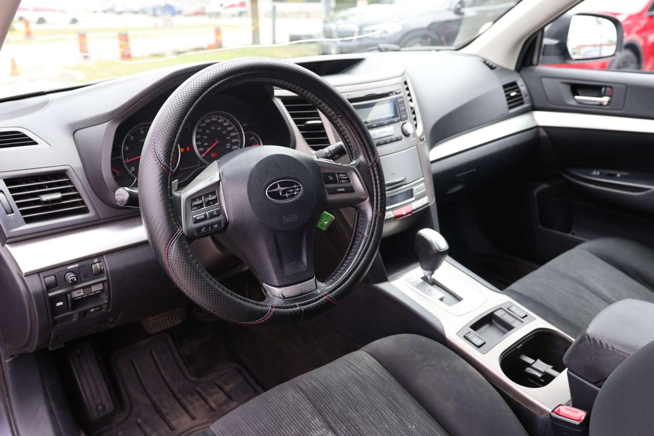 2013 Subaru Outback 3.6R-AWD-R STARTER/HEATED SEATS/POWER MIRRORS & WINDOWS/DUAL CLIMATE CONTROL/AUTO HEADLIGHTS/CRUISE CONTROL Photo