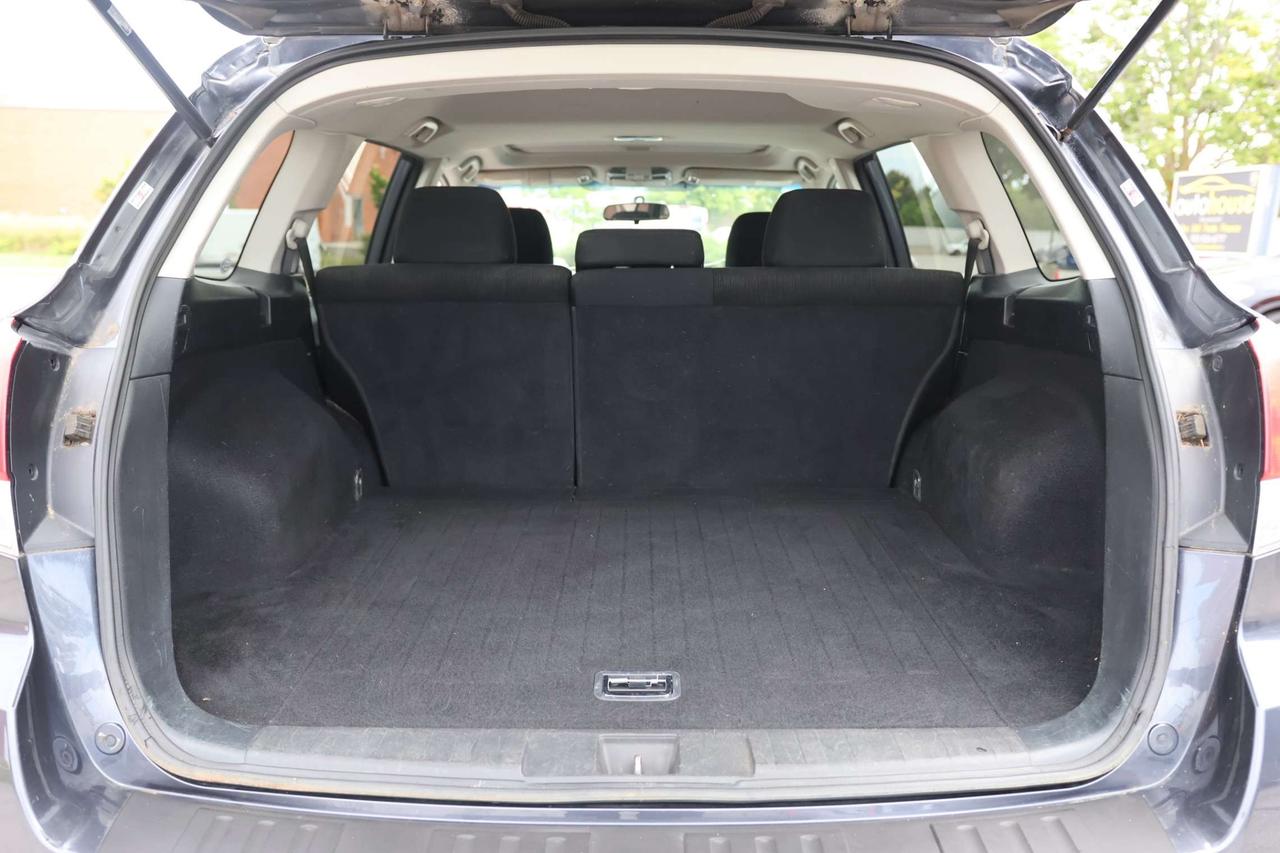 2013 Subaru Outback 3.6R-AWD-R STARTER/HEATED SEATS/POWER MIRRORS & WINDOWS/DUAL CLIMATE CONTROL/AUTO HEADLIGHTS/CRUISE CONTROL Photo