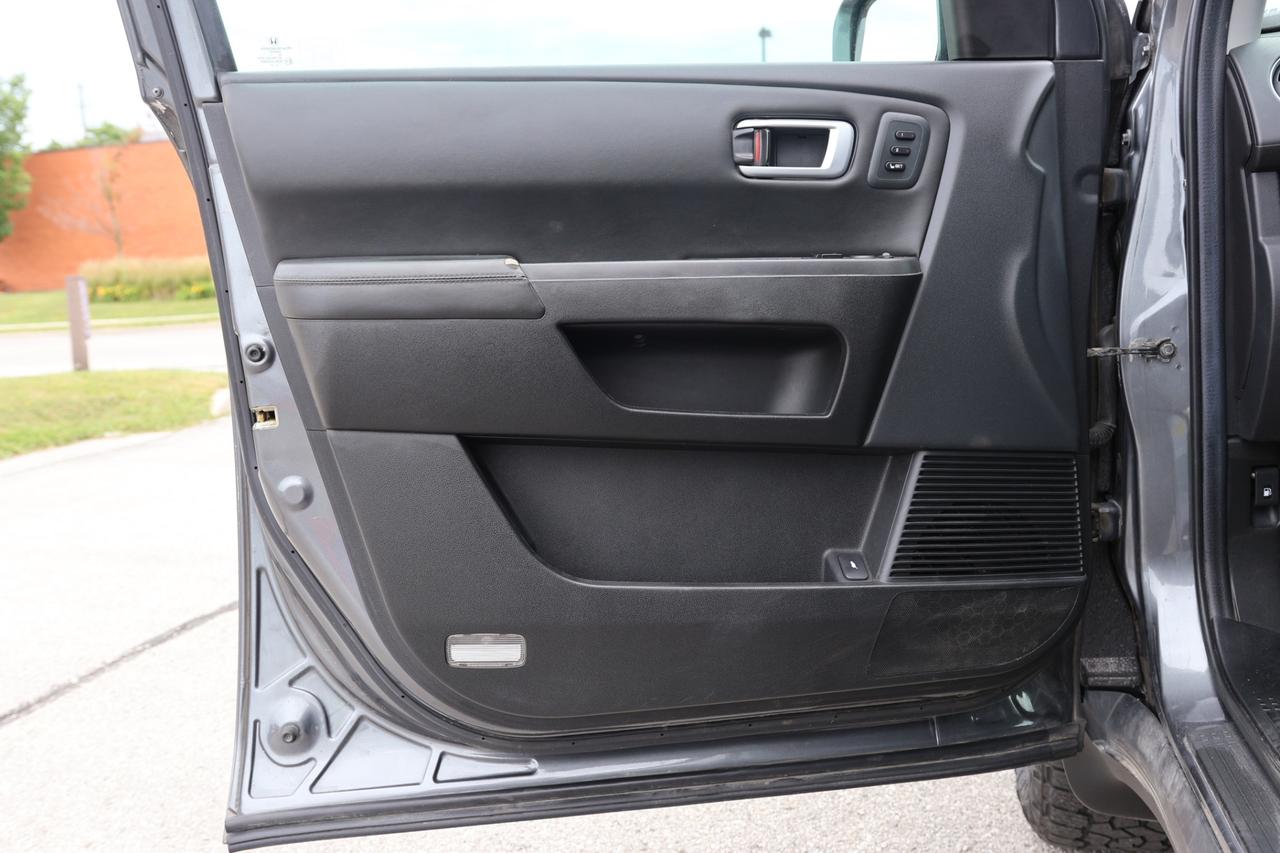 2012 Honda Pilot TOURING-AWD-DVD-R STARTER/NAV/BCAM/P SENSORS/LEATH Photo