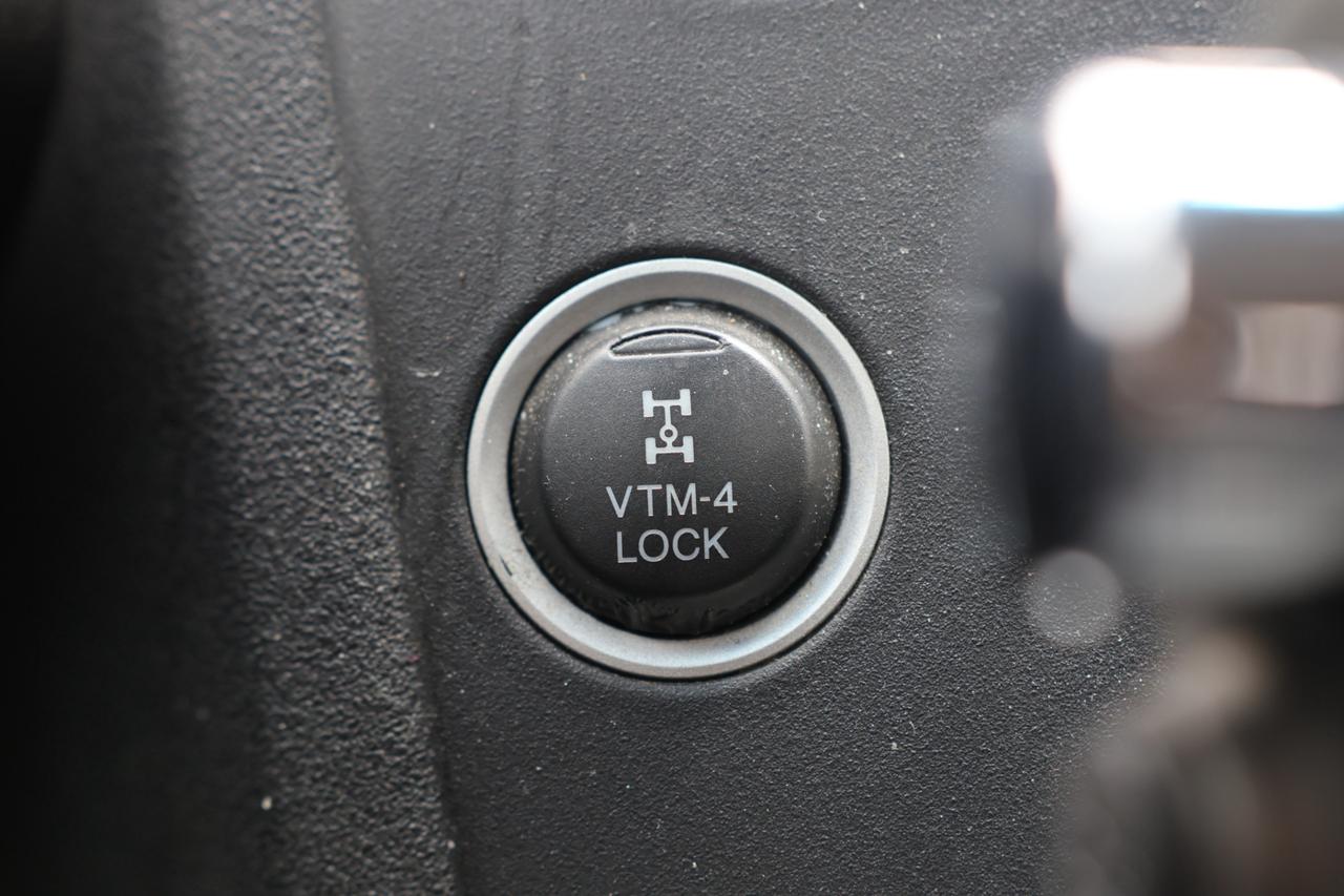 2012 Honda Pilot TOURING-AWD-DVD-R STARTER/NAV/BCAM/P SENSORS/LEATH Photo
