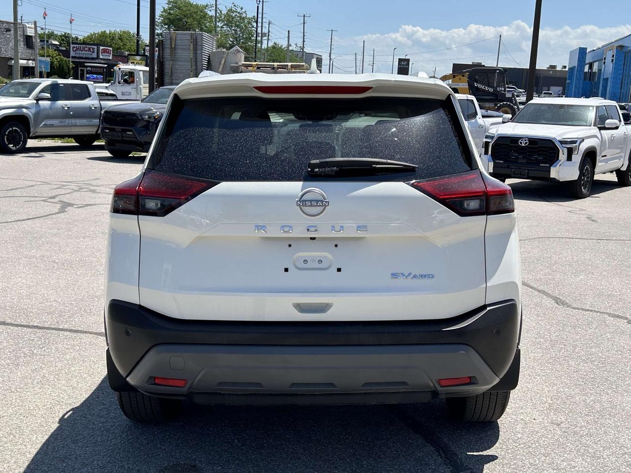 2023 Nissan Rogue AWD SV Moonroof   NO REPORTED ACCIDENTS Photo3