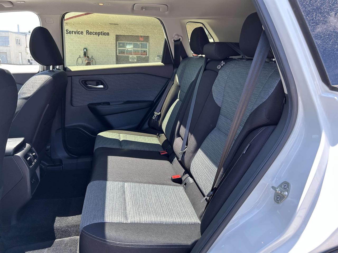2023 Nissan Rogue AWD SV Moonroof   NO REPORTED ACCIDENTS Photo