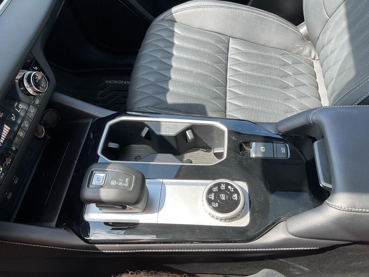 2025 Mitsubishi Outlander  Photo