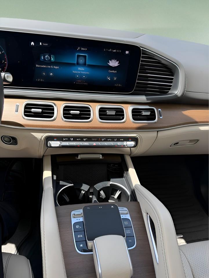 2020 Mercedes-Benz GLE 450 Base GLE 450 4dr 4MATIC Sport Utility Photo