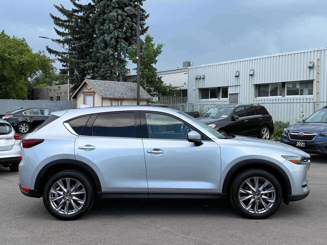 2019 Mazda CX-5 GT w/Turbo Auto AWD  ACCIDENT FREE 1-OWNER Heads U Photo3