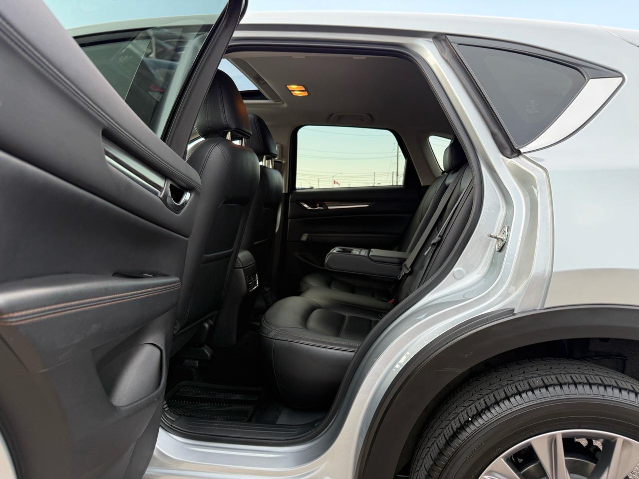 2019 Mazda CX-5 GT w/Turbo Auto AWD  ACCIDENT FREE 1-OWNER Heads U Photo