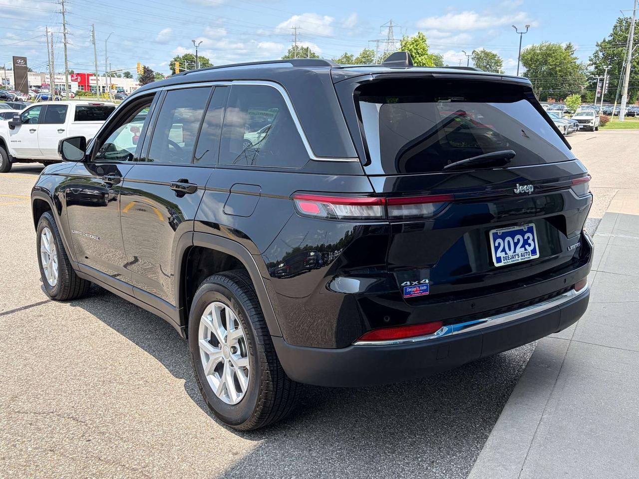 2023 Jeep Grand Cherokee LIMITED 4X4 Photo