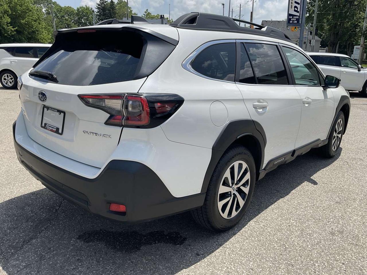 2024 Subaru Outback Touring - CARPLAY! BACK-UP CAM! BSM! SUNROOF! Photo