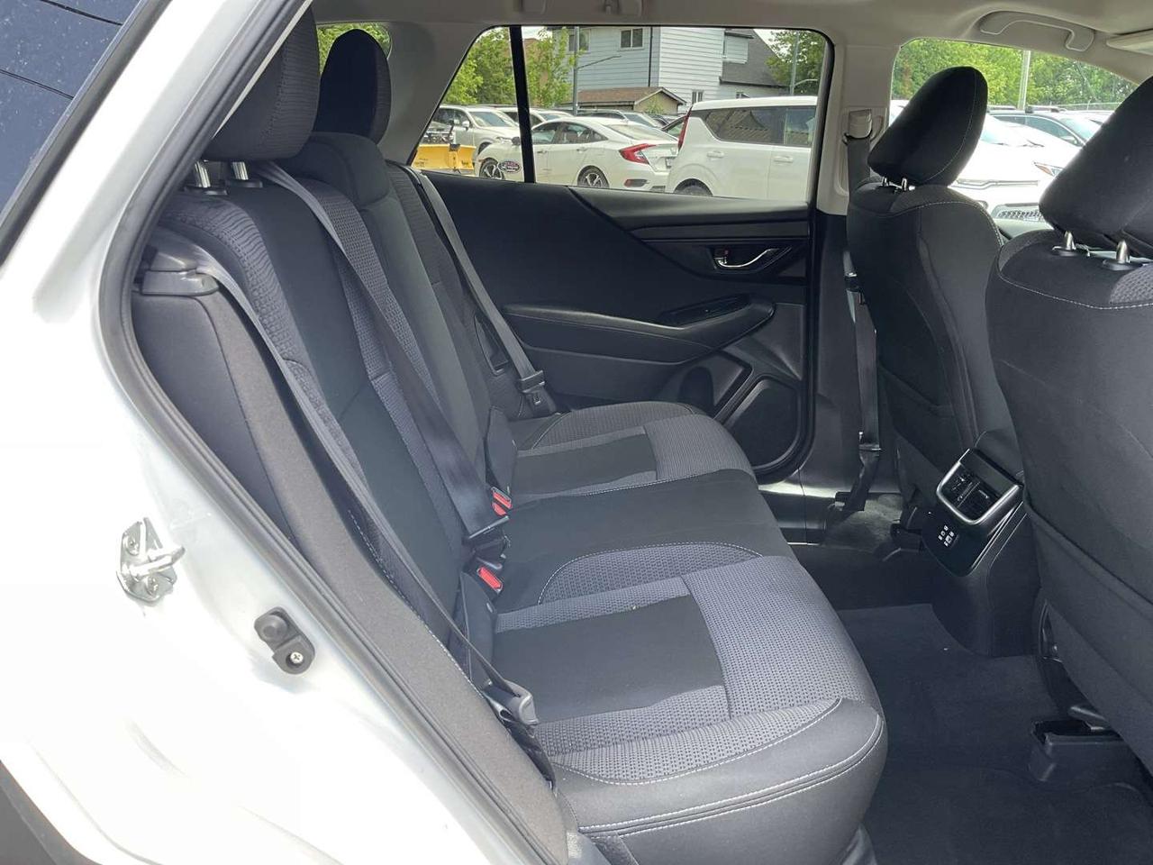 2024 Subaru Outback Touring - CARPLAY! BACK-UP CAM! BSM! SUNROOF! Photo