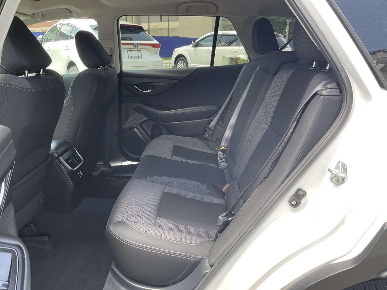 2024 Subaru Outback Touring - CARPLAY! BACK-UP CAM! BSM! SUNROOF! Photo