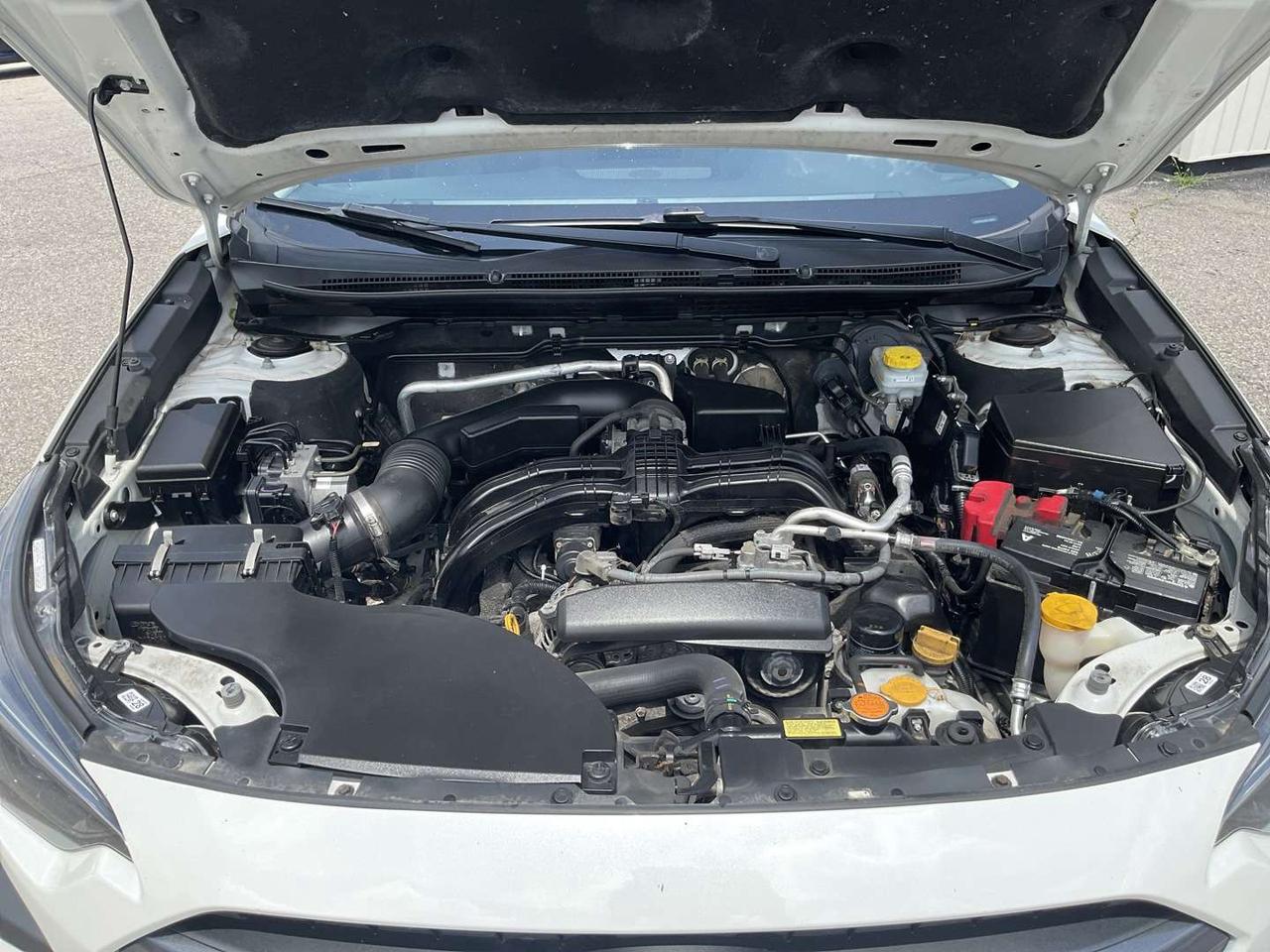 2024 Subaru Outback Touring - CARPLAY! BACK-UP CAM! BSM! SUNROOF! Photo