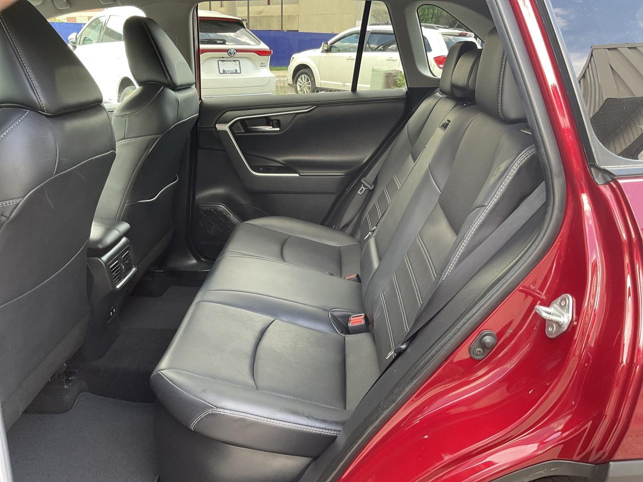 2020 Toyota RAV4 Hybrid Limited - LTHR! NAV! 360 CAM! BSM! SUNROOF! Photo