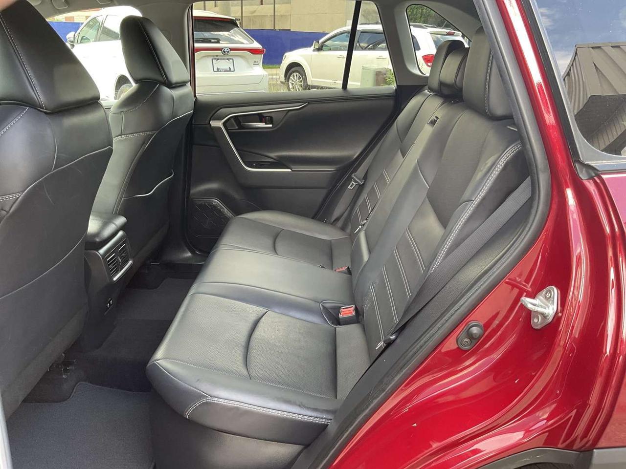 2020 Toyota RAV4 Limited - LTHR! NAV! 360 CAM! BSM! SUNROOF! Photo
