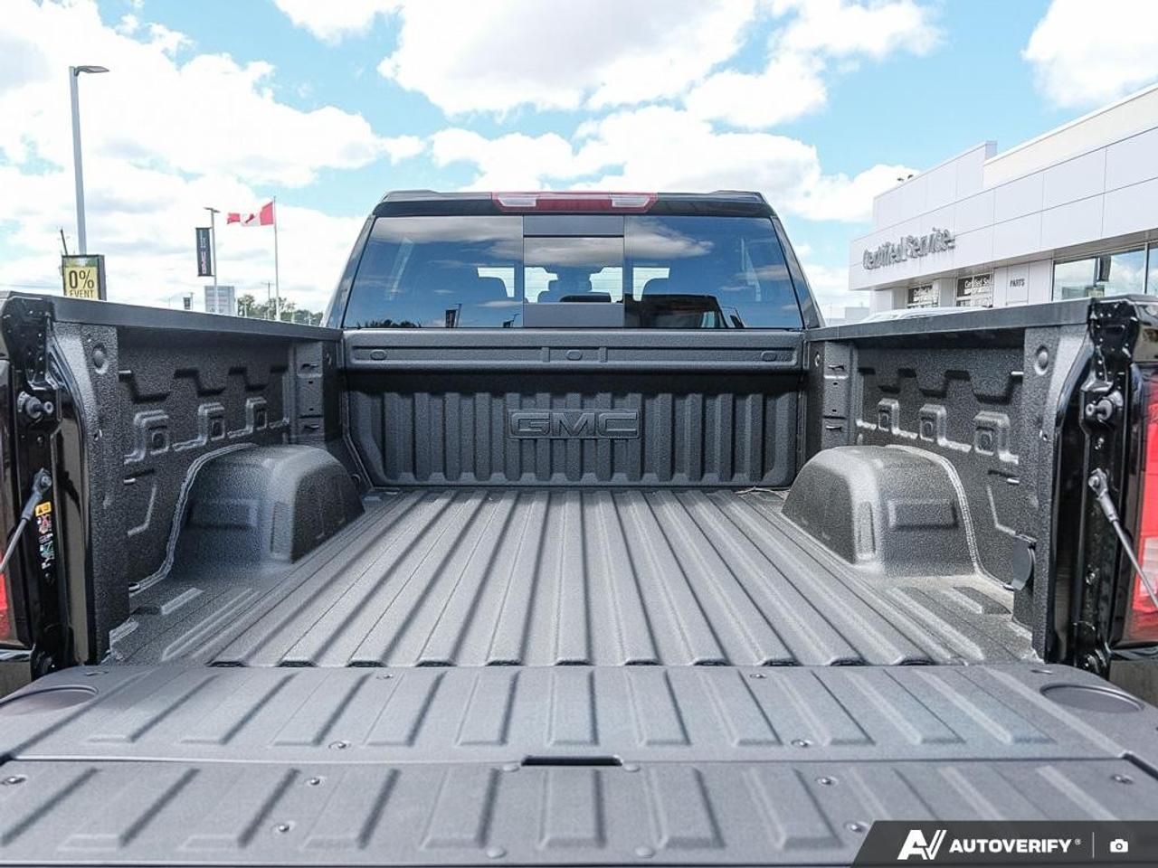 2026 GMC Sierra 1500 Crew Cab Short Box 4-Wheel Drive SLT Photo